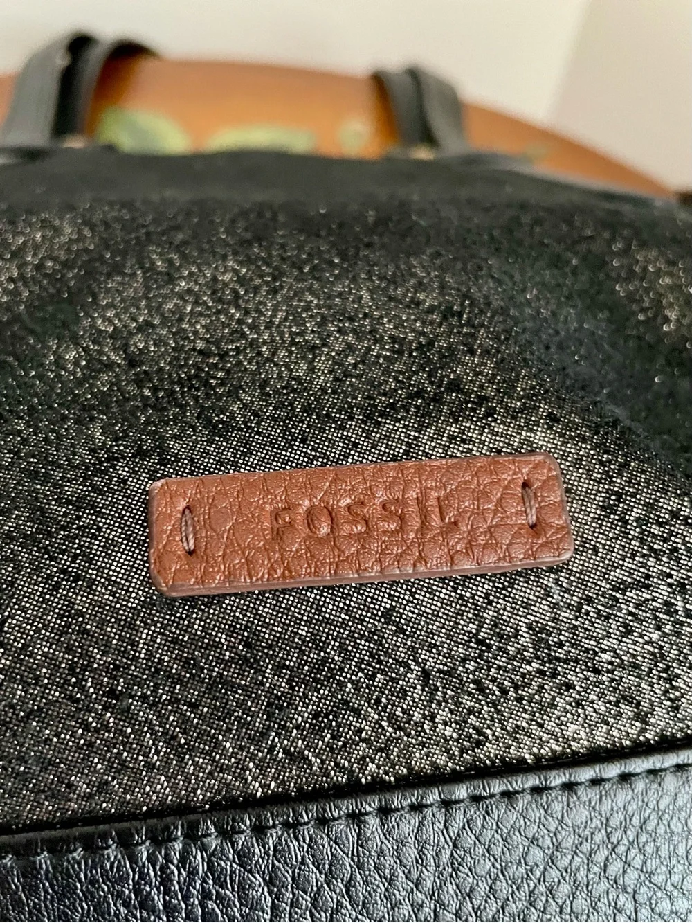 Fossil ‘Felicity’ Tote Black Leather & Metallic Shimmer w/ Zipper Closure